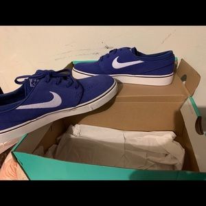 NIKE SB Zoom Janoski Canvas RM